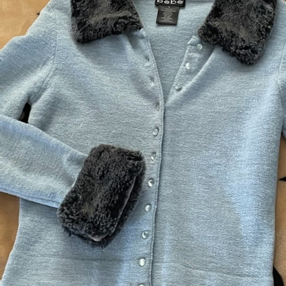 Bebe Baby blue removable fur cardigan sweater - Picture 2 of 14